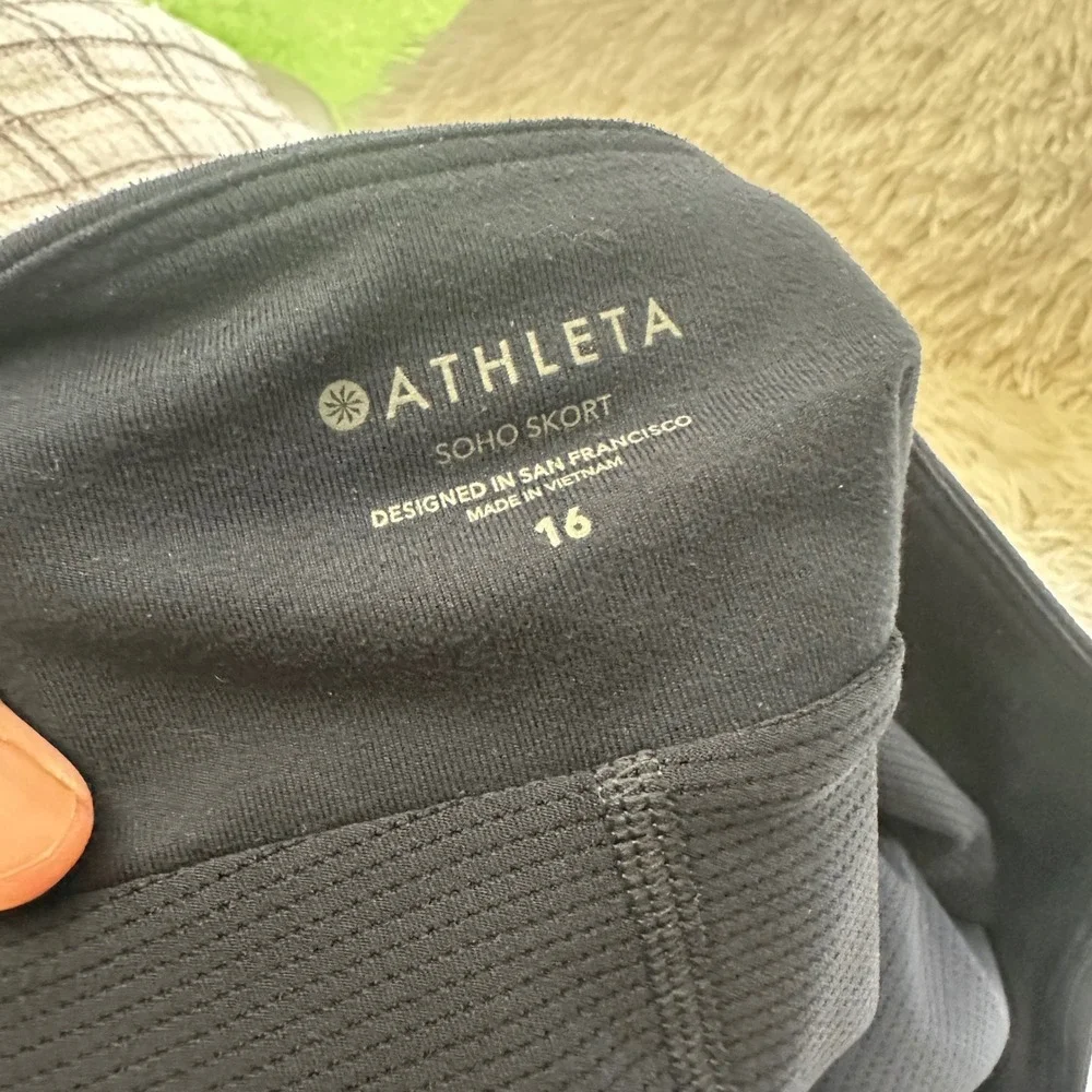 Athleta excellent gently